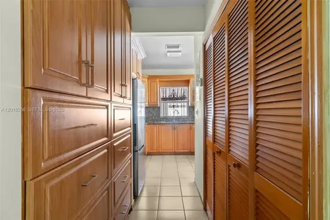 13 SW 97th Place Miami FL 33174