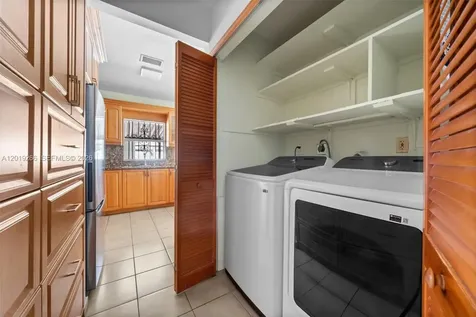 13 SW 97th Place Miami FL 33174