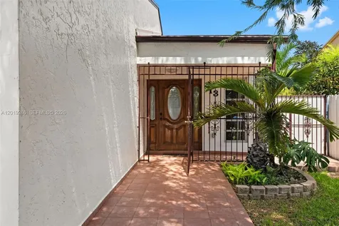 13 SW 97th Place Miami FL 33174
