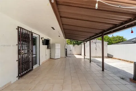 13 SW 97th Place Miami FL 33174