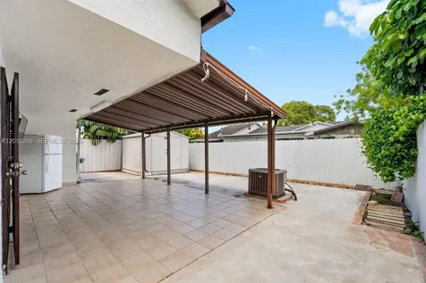 13 SW 97th Place Miami FL 33174