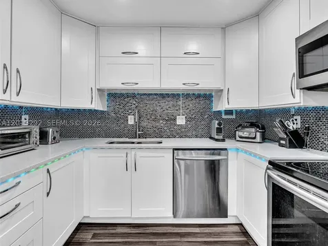 2450 NE 135th Street North Miami FL 33181