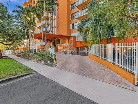 2450 NE 135th Street North Miami FL 33181