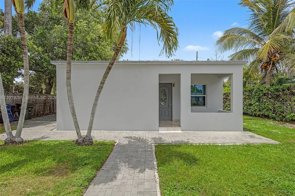 5917 SW 62nd Terrace South Miami FL 33143