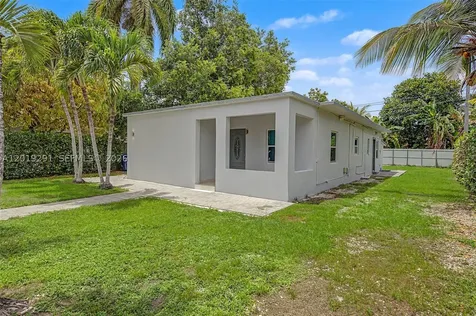 5917 SW 62nd Terrace South Miami FL 33143
