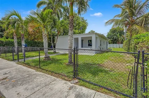 5917 SW 62nd Terrace South Miami FL 33143