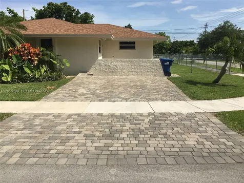 5780 SW 61st Street Miami FL 33143