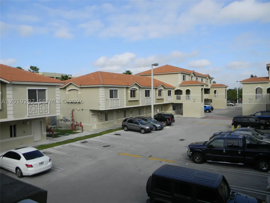 7989 NW 8th Street Miami FL 33126