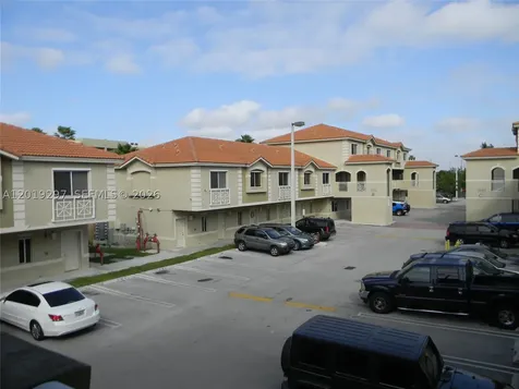 7989 NW 8th Street Miami FL 33126