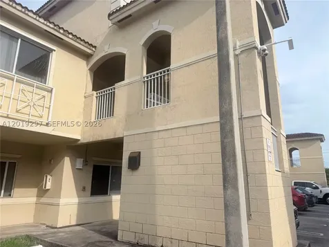 7989 NW 8th Street Miami FL 33126
