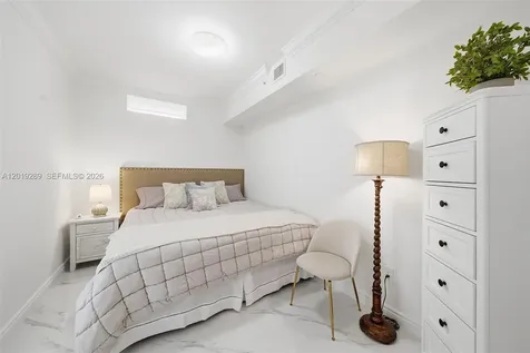 4779 Collins Avenue Miami Beach FL 33140