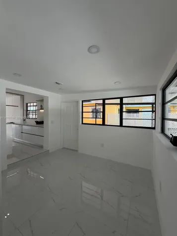 2541 W 10th Avenue Hialeah FL 33010