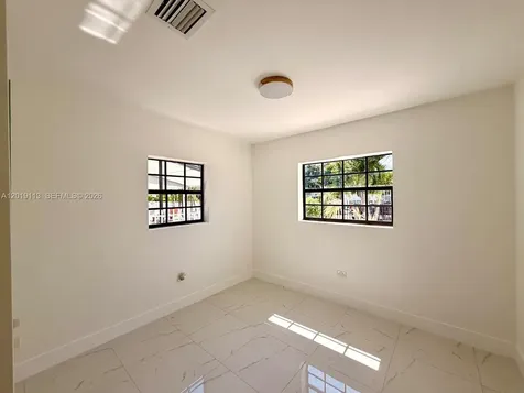 2541 W 10th Avenue Hialeah FL 33010