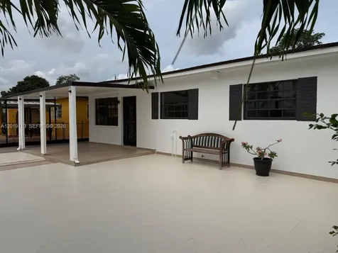 2541 W 10th Avenue Hialeah FL 33010
