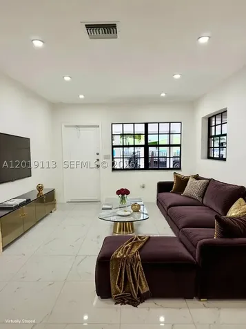 2541 W 10th Avenue Hialeah FL 33010
