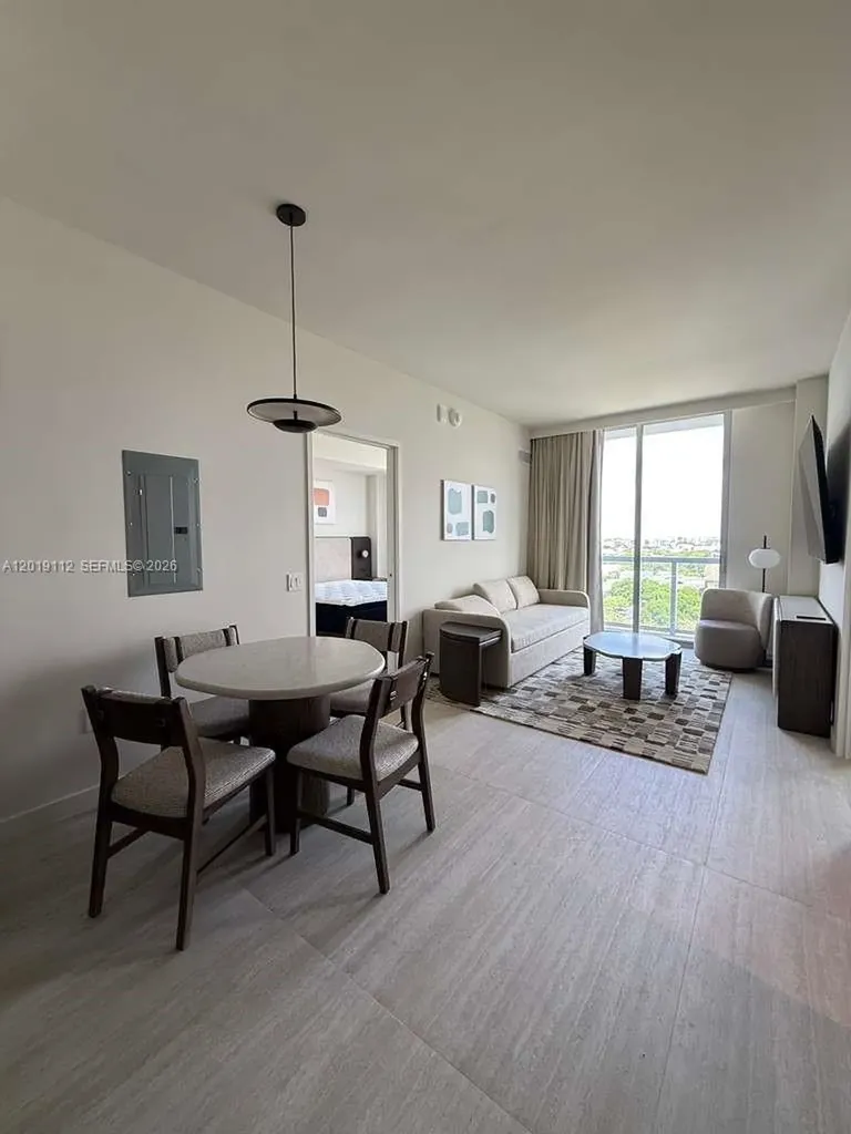1611 SW 2nd Avenue Miami FL 33129