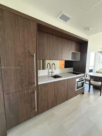 1611 SW 2nd Avenue Miami FL 33129