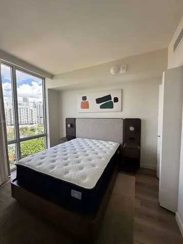 1611 SW 2nd Avenue Miami FL 33129