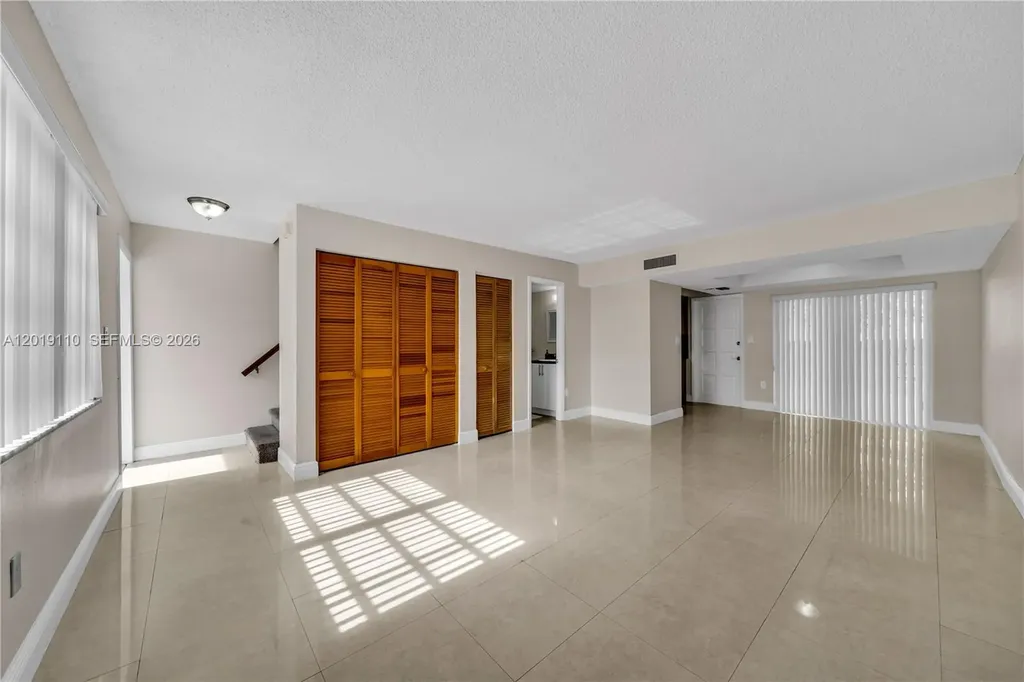 671 W 80th Street Hialeah FL 33014