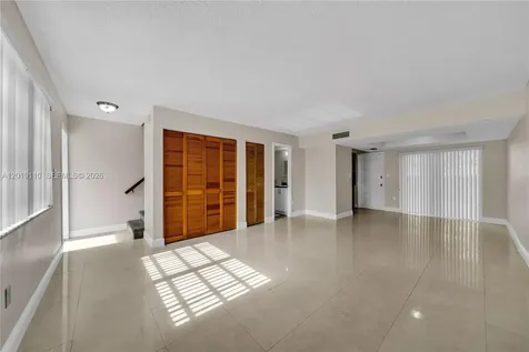 671 W 80th Street Hialeah FL 33014
