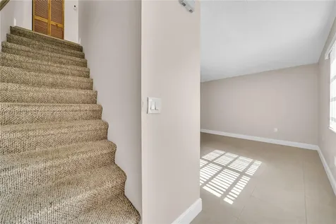 671 W 80th Street Hialeah FL 33014