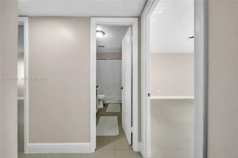 671 W 80th Street Hialeah FL 33014
