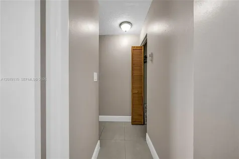 671 W 80th Street Hialeah FL 33014
