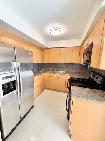 671 W 80th Street Hialeah FL 33014