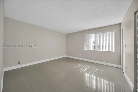 671 W 80th Street Hialeah FL 33014