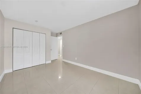 671 W 80th Street Hialeah FL 33014