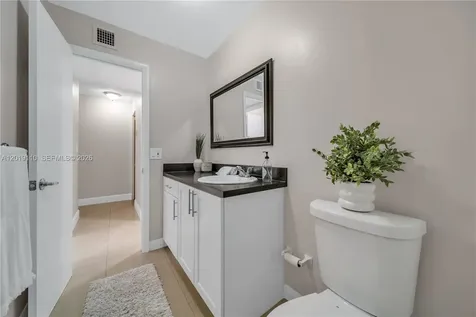 671 W 80th Street Hialeah FL 33014