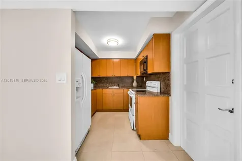 671 W 80th Street Hialeah FL 33014