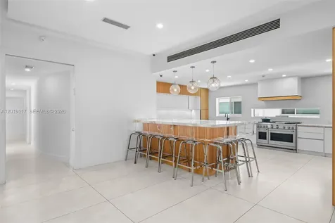 3748 Prairie Avenue Miami Beach FL 33140