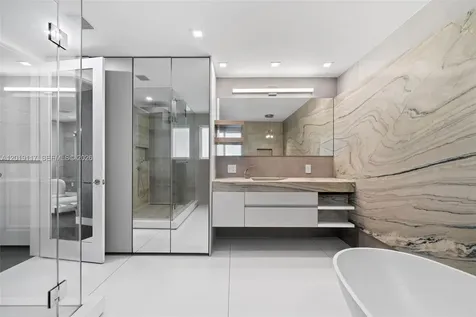 3748 Prairie Avenue Miami Beach FL 33140