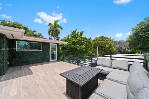 3748 Prairie Avenue Miami Beach FL 33140