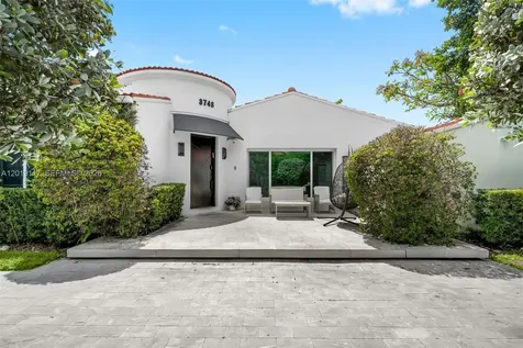 3748 Prairie Avenue Miami Beach FL 33140