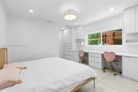 3748 Prairie Avenue Miami Beach FL 33140