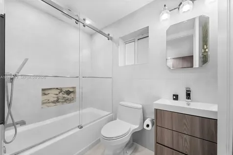3748 Prairie Avenue Miami Beach FL 33140