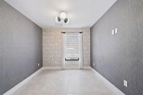 3748 Prairie Avenue Miami Beach FL 33140