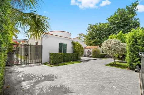 3748 Prairie Avenue Miami Beach FL 33140