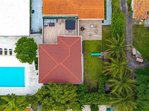 3748 Prairie Avenue Miami Beach FL 33140