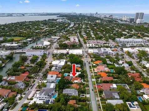3748 Prairie Avenue Miami Beach FL 33140