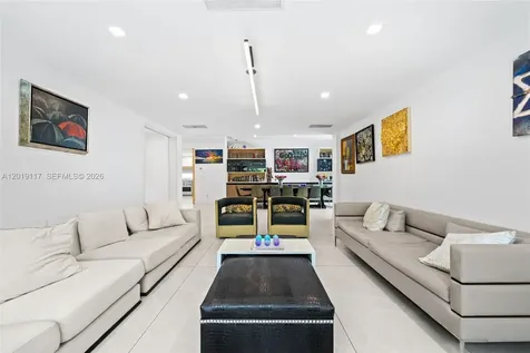 3748 Prairie Avenue Miami Beach FL 33140