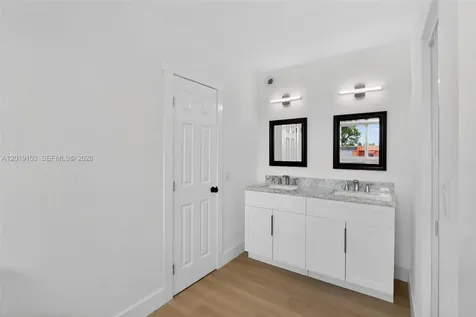 7090 W 2nd Court Hialeah FL 33014