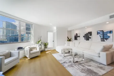 801 Brickell Bay Drive Miami FL 33131