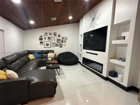 11701 SW 21st Court Davie FL 33325