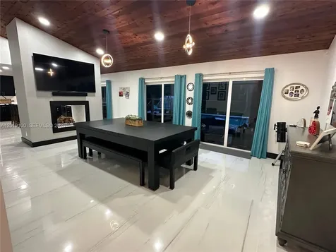 11701 SW 21st Court Davie FL 33325