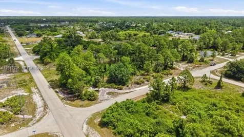 911 Sterling Lehigh Acres FL 33974