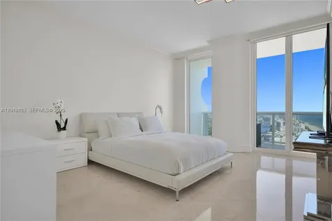 4779 Collins Avenue Miami Beach FL 33140