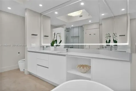 4779 Collins Avenue Miami Beach FL 33140